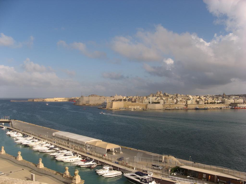 Апартаменти Valletta Gateway Maisonette Екстер'єр фото
